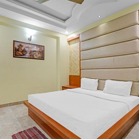 Super Capital O Townhouse Govinda Royal Hotel Kanpur Ngoại thất bức ảnh