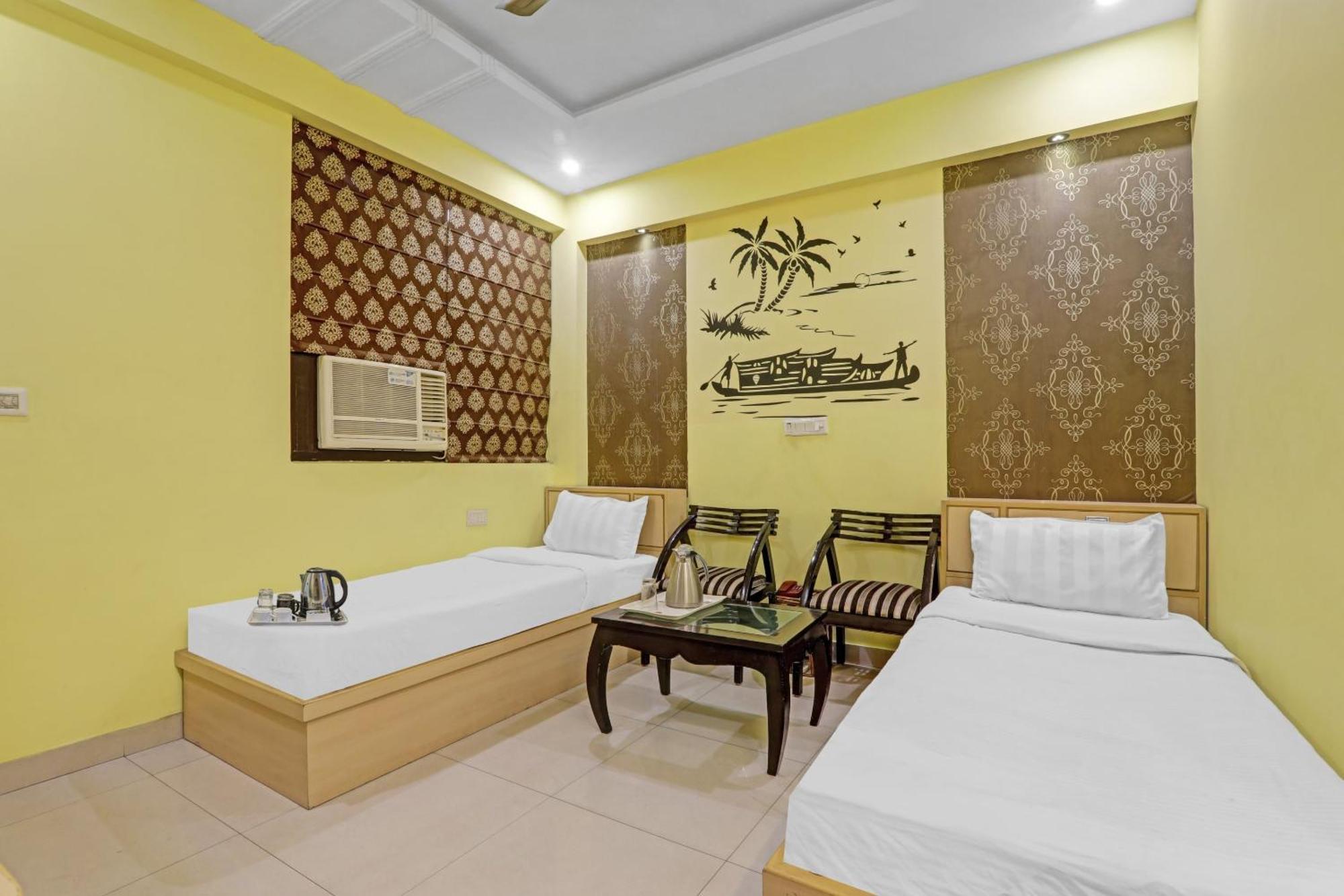 Super Capital O Townhouse Govinda Royal Hotel Kanpur Ngoại thất bức ảnh